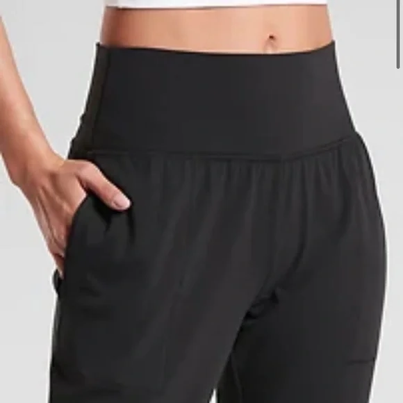 athleta Saluation Jogger - Picture 2 of 5